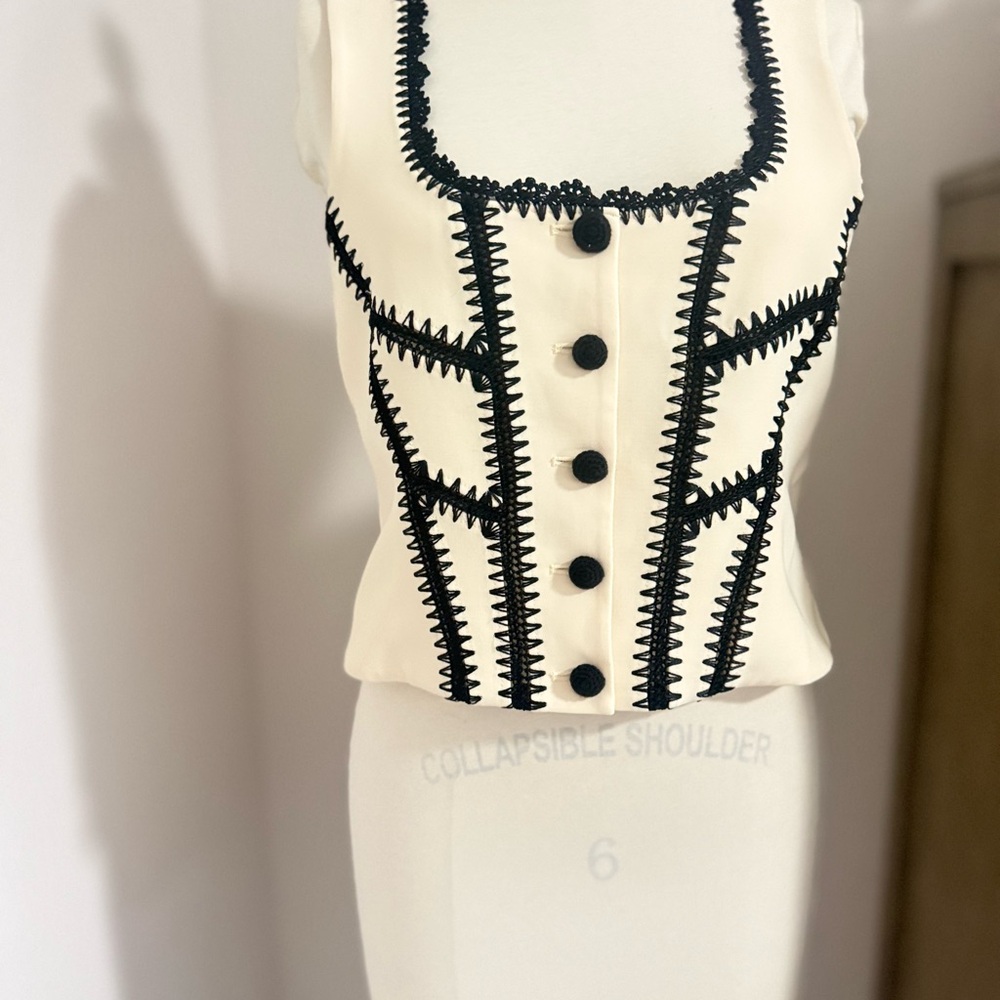 Cinq à Sept Cream and Black Buttoned Blouse